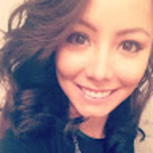 Meet your Posher, Claudia